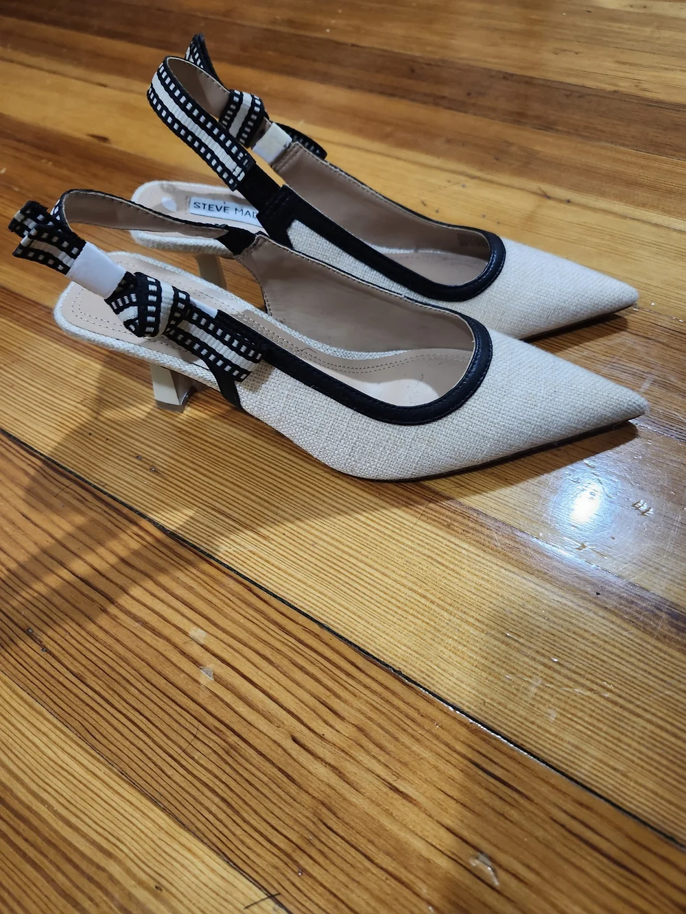Steve Madden Cream Pointed Slingback Pumps with Black Trim
